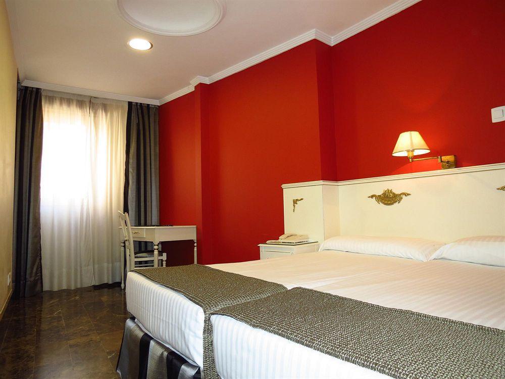 Hotel Boutique Catedral Вальядолид Номер фото