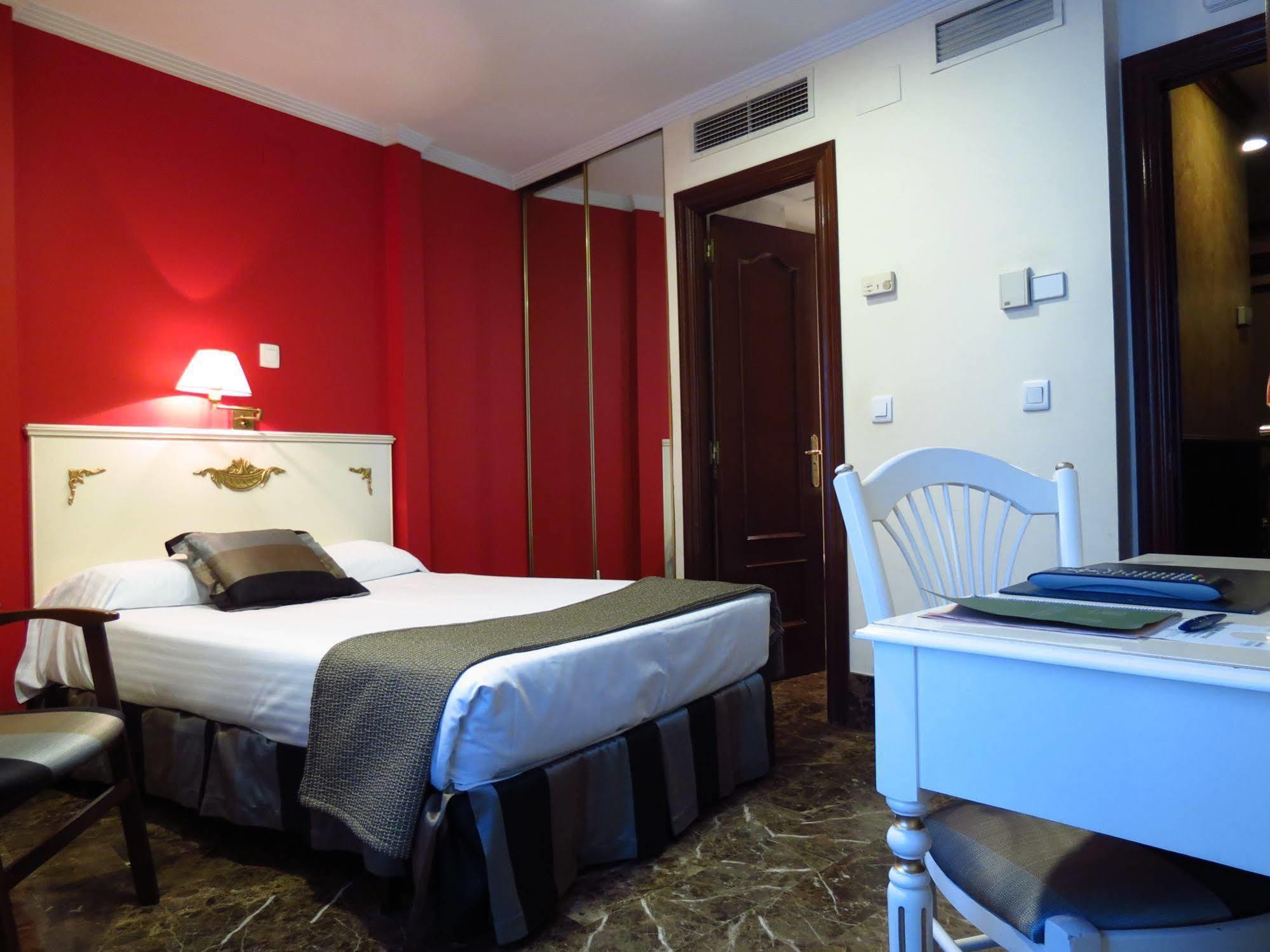 Hotel Boutique Catedral Вальядолид Экстерьер фото